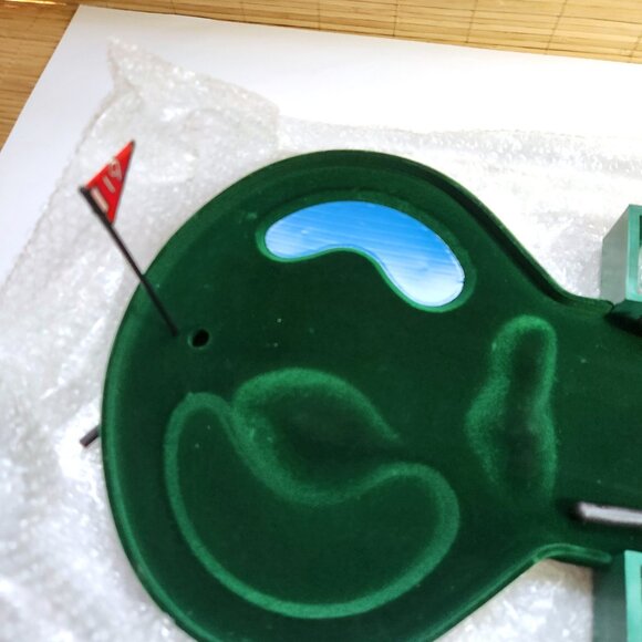 Golf Tabletop Game Golf Shots Perfect Solutions Putting Green Novelty Party - Picture 4 of 12